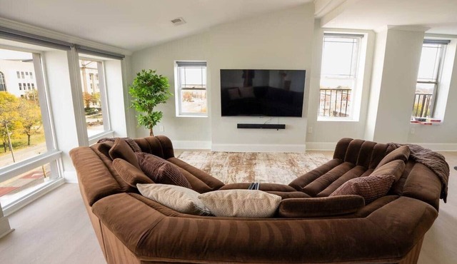 Charmcity Residences- Unit 4