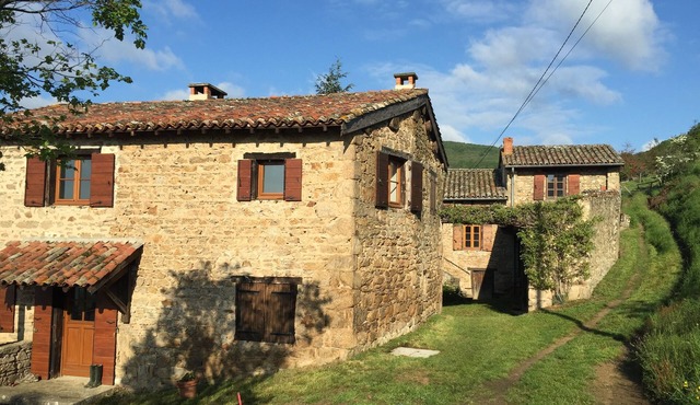 Charme à la Campagne Avec Piscine