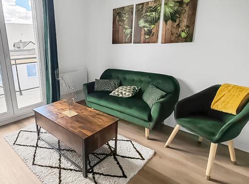 Charme, calme avec balcon idéalement situé à Chartres Parking gratuit