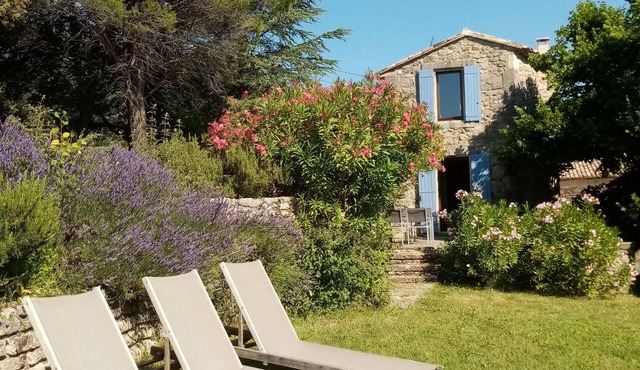 Charme D'un mas en Luberon, Calm, Panoramic view, Swimming pool, Fireplace