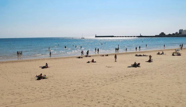 Charme de la plage des Sables by Interhome