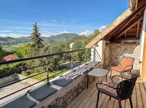 Charme Rustique et moderne entre Alpes & Provence