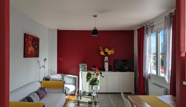 Charming apartment with terrace and garden, perfect for 4 people, in Barbezieux