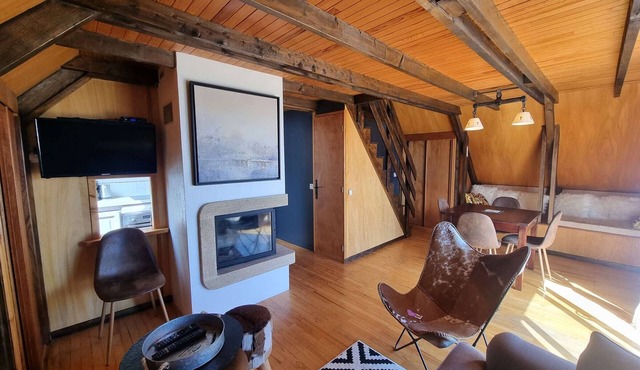 Charming chalet for 6 with fireplace and pets allowed