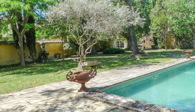 Charming village house with garden and private pool in Provence