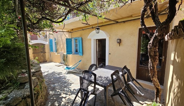 Charming house in an authentic Balagne village/10 minutes from the beach