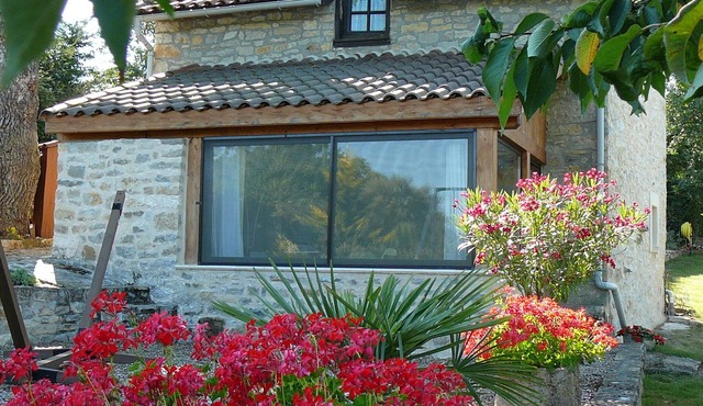 Charming maisonette stone Causse