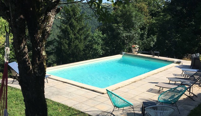 Charming character house with large garden and swimming pool. Maximum 9 people