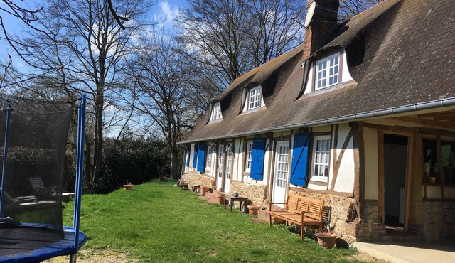 Charming Norman house on the edge of a village with all basic amenities ;)