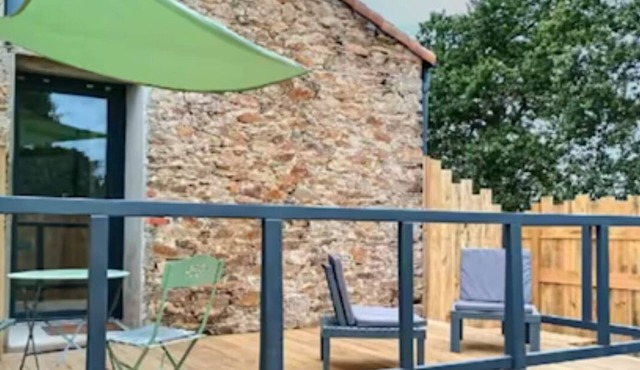 Charming gîte combining peace and quiet with proximity to beach and lake
