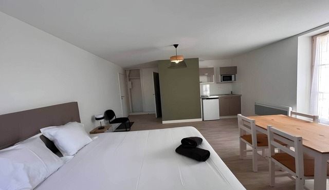 Charming Home near Le Mans Circuit