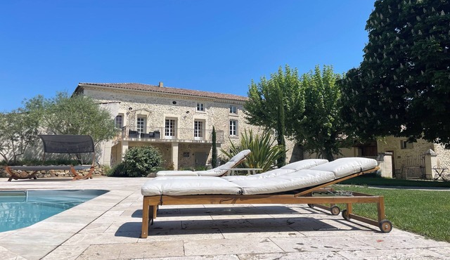 Charming loft in estate with swimming pool in the heart of the gorges de l'ardeche