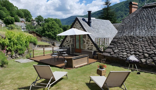 Charming Small Cottage for 2/3 Guests – La Chèvrerie