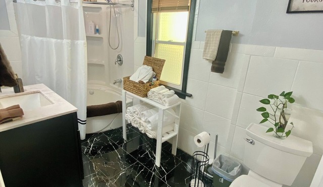 Charming 1-3 Bedroom Retreats with Spa Perks.