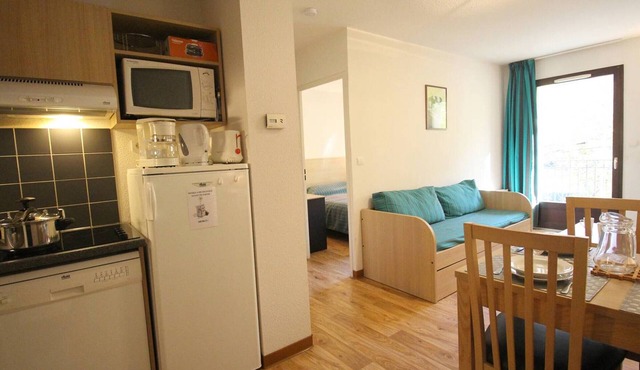 Charming 1-bedroom with balcony, parking, near park