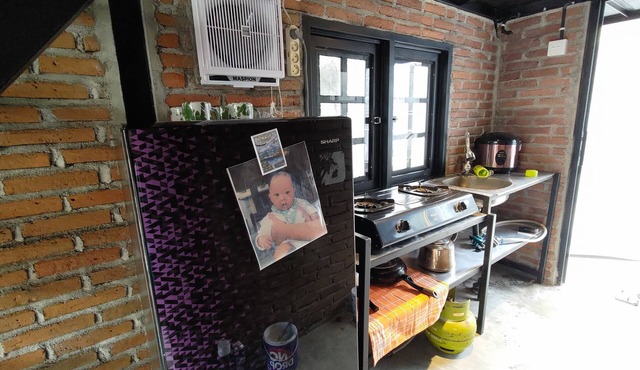 Charming 1-bedroom house with AC, WiFi in amazing Nusa Tenggara Bar