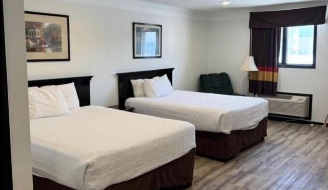Charming 1-bedroom hotel suite with AC in Thief River Falls