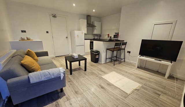 Charming 1-Bed Apartment in Huddersfield