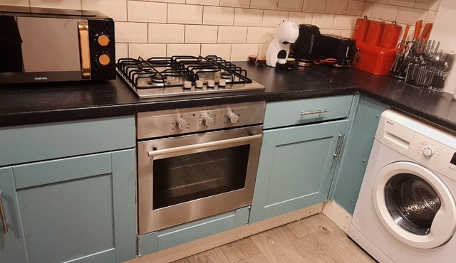 Charming 1-Bed Apartment in Barnsley