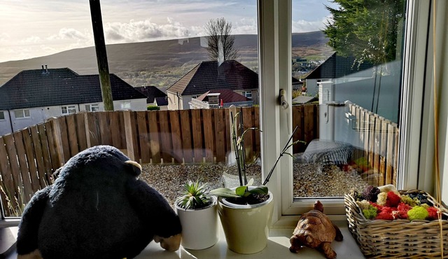 Charming 1-bed Maisonette With Mountain View