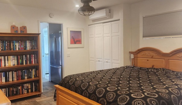 Charming 1-bedroom cottage with AC, WiFi in pleasant Borrego Springs.