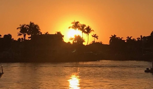 Charming 1-bedroom condo with WiFi, AC in fantastic Fort Lauderdale