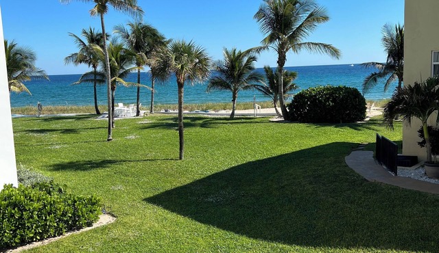 Charming 1-bedroom condo in amazing Hillsboro Beach with AC