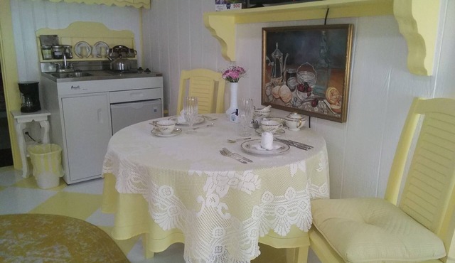 Charming 1-bedroom cottage in fantastic Fort Fairfield with AC