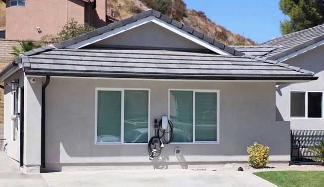 Charming 1-bedroom house with WiFi, AC in peaceful Santa Clarita Brand New