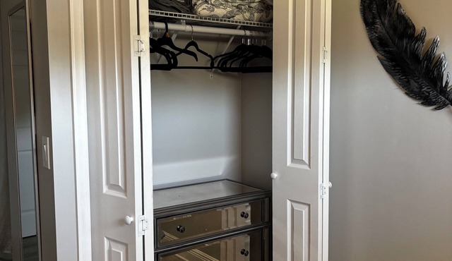 Charming 1-bedroom apt in home w/private entrace in Clearwater