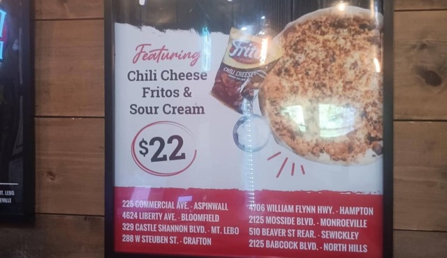 Charming 1-bedroom apartment with AC, WiFi in peaceful Coraopolis