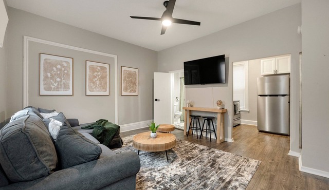 Charming 1-bedroom apartment in downtown Fort Wayne