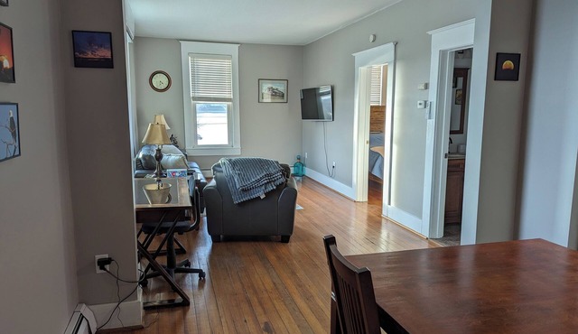Charming 1-bedroom apartment on Main Street with awesome Mississippi River view