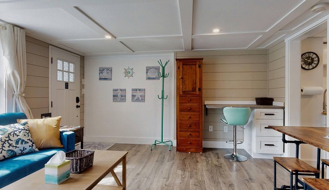 Charming 1-bedroom apartment in fabulous Biddeford with AC