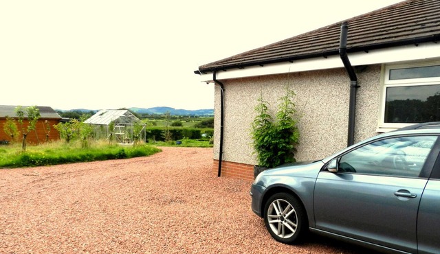 Charming 1-bedroom apartment in fantastic Dumfries with WiFi stunning views