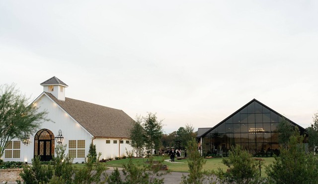 Charming 1-bedroom Apartment located at Camp Hosea Wedding Venue in Anderson, TX