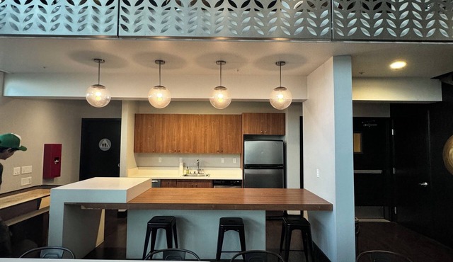 Charming 1-bedroom apartment in lovely Berkeley with fitness room + MORE