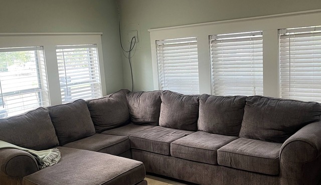 Charming 1-bedroom apartment with AC in Bonifay 40 miles from beaches.