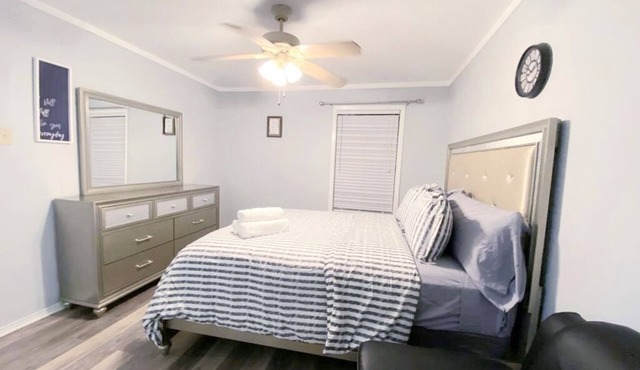 Charming 1-bedroom apartment with WiFi, AC in delightful Dallas
