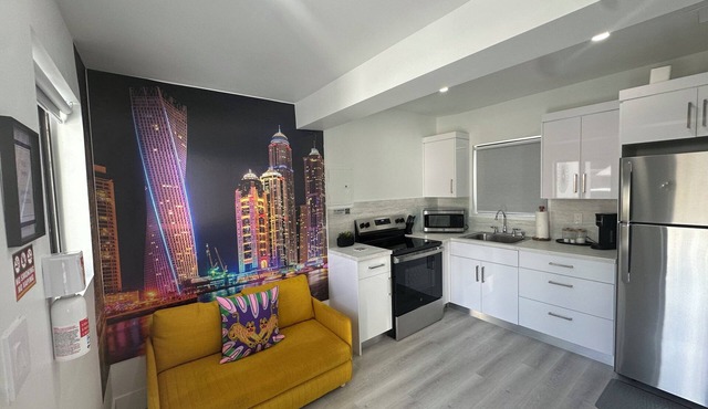 Charming 1-bedroom apartment with AC, WiFi in vibrant Miami