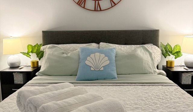 Charming 1-bedroom apartment in Utica with AC, WiFi
