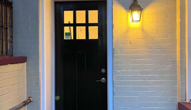 Charming 1-bedroom basement apartment in Washington DC with AC, WiFi