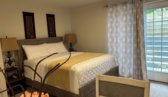 Charming 1-bedroom basement in enjoyable Aberdeen with WiFi, AC