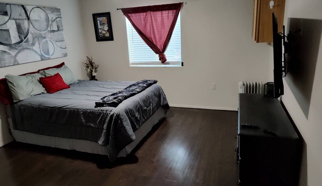 Charming 1-bedroom cabin in amazing Camp Verde with WiFi, AC, very spacious