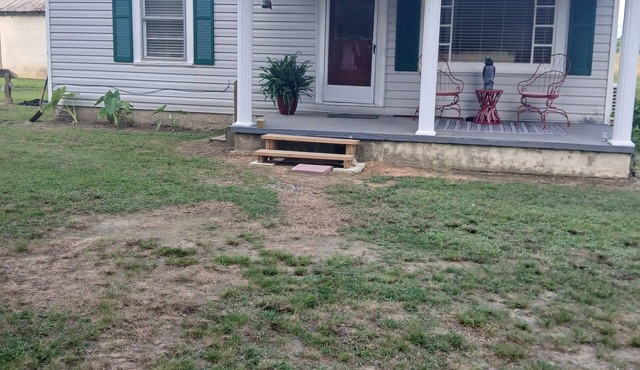 Charming 1-bedroom cottage in Holly Pond with AC, WiFi