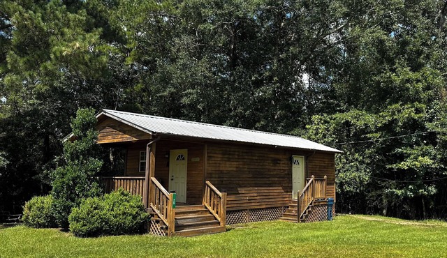 Charming 1-bedroom cabin with AC in peaceful Evergreen