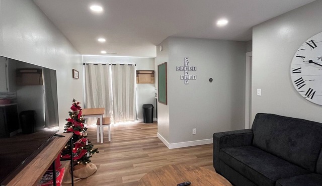 Charming 1-bedroom condo with AC in cozy Cheney.