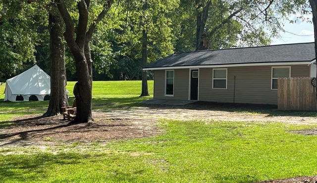 Charming 1-bedroom cottage with WiFi, AC in nice Soperton