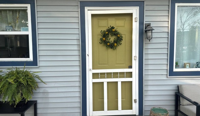 Charming 1-bedroom cottage in welcoming Cranberry Lake/Finger Lakes region