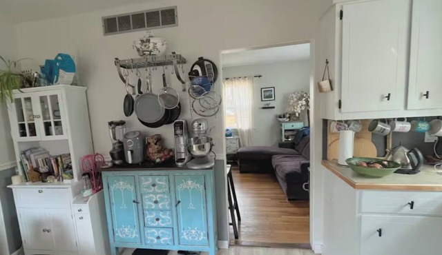 Charming 1-bedroom cottage in beautiful Boise near foothills and downtown!